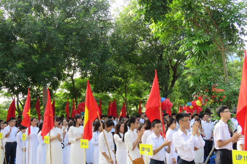 Lễ khai giảng năm học 2017-2018 - c3thachban.edu.vn