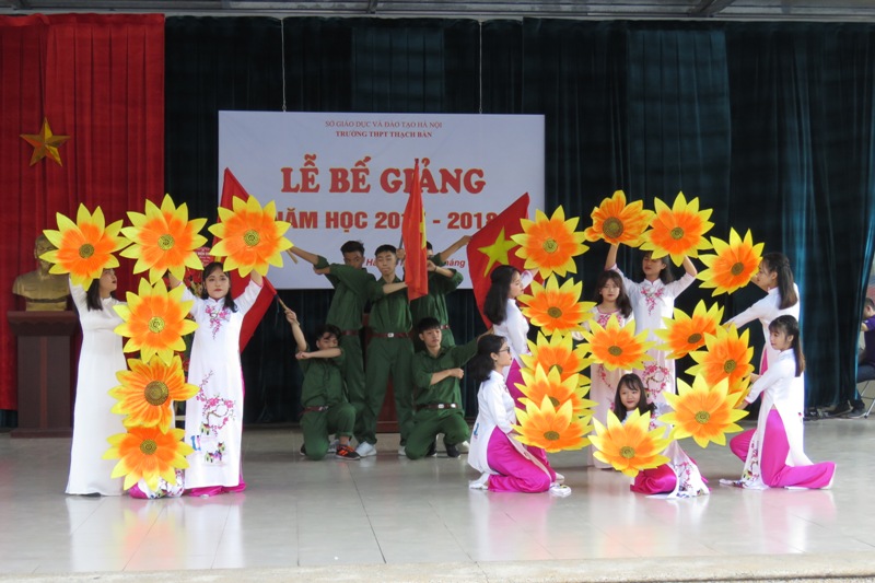 Lễ bế giảng năm học 2017-2018 - c3thachban.edu.vn