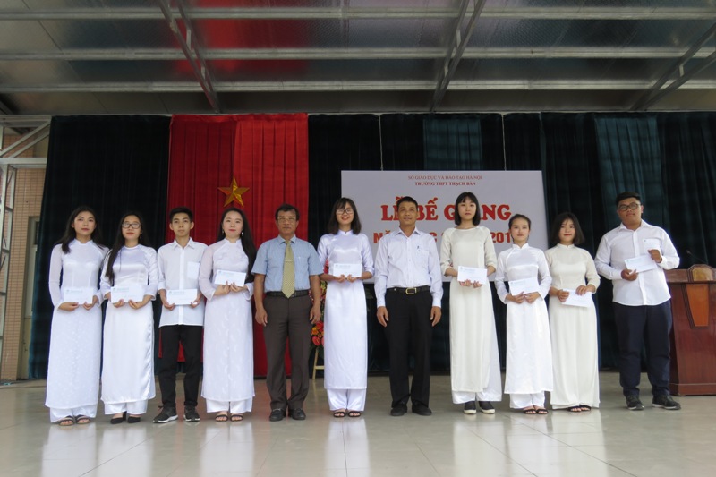 Lễ bế giảng năm học 2017-2018 - c3thachban.edu.vn