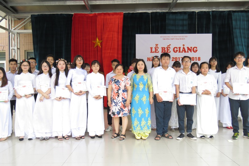 Lễ bế giảng năm học 2017-2018 - c3thachban.edu.vn